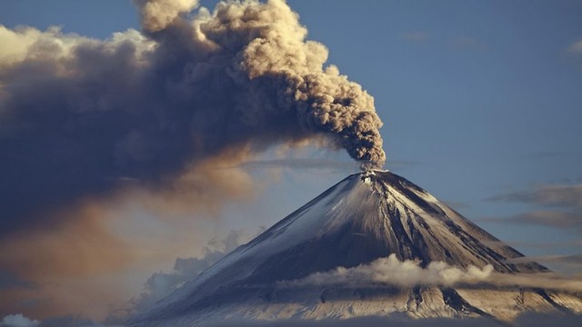 Σχολές Καπάτου Επικίνδυνα ηφαίστεια της Ρωσίας