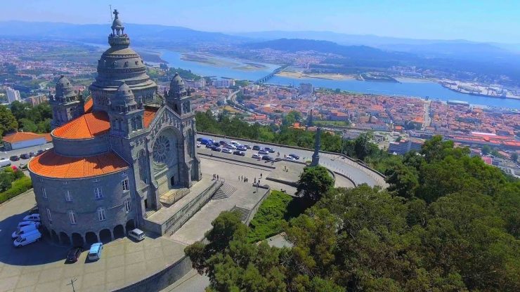 Σχολές Καπάτου Η πόλη Viana do Castelo..